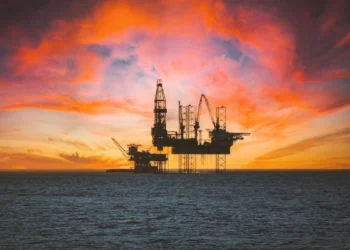 Como Trabalhar na Plataforma de Petróleo: Guia Completo