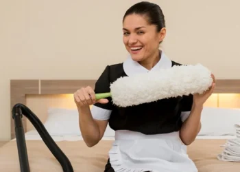Qual o salário de uma Empregada Doméstica que faz tudo